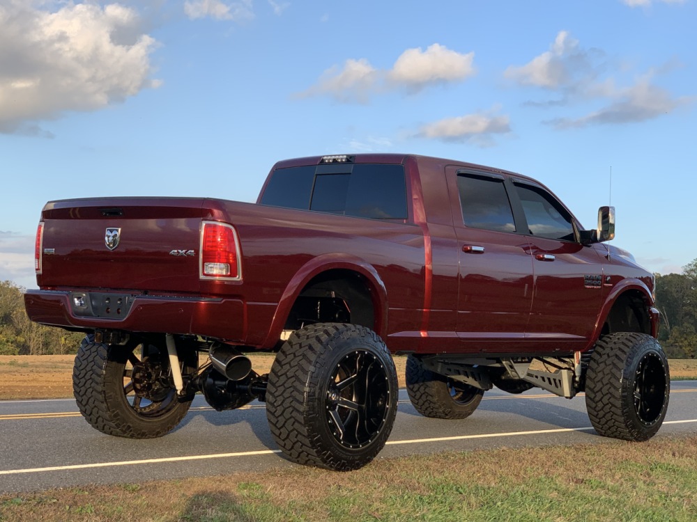 2018 RAM 3500 SRW CUMMINS 6 SPEED LIFTED ON 40'S RARE - Find Diesel ...