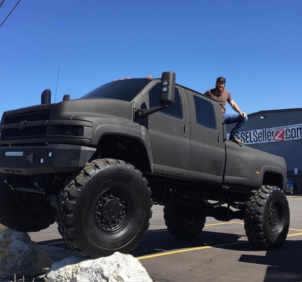 Brothers Chevy Trucks