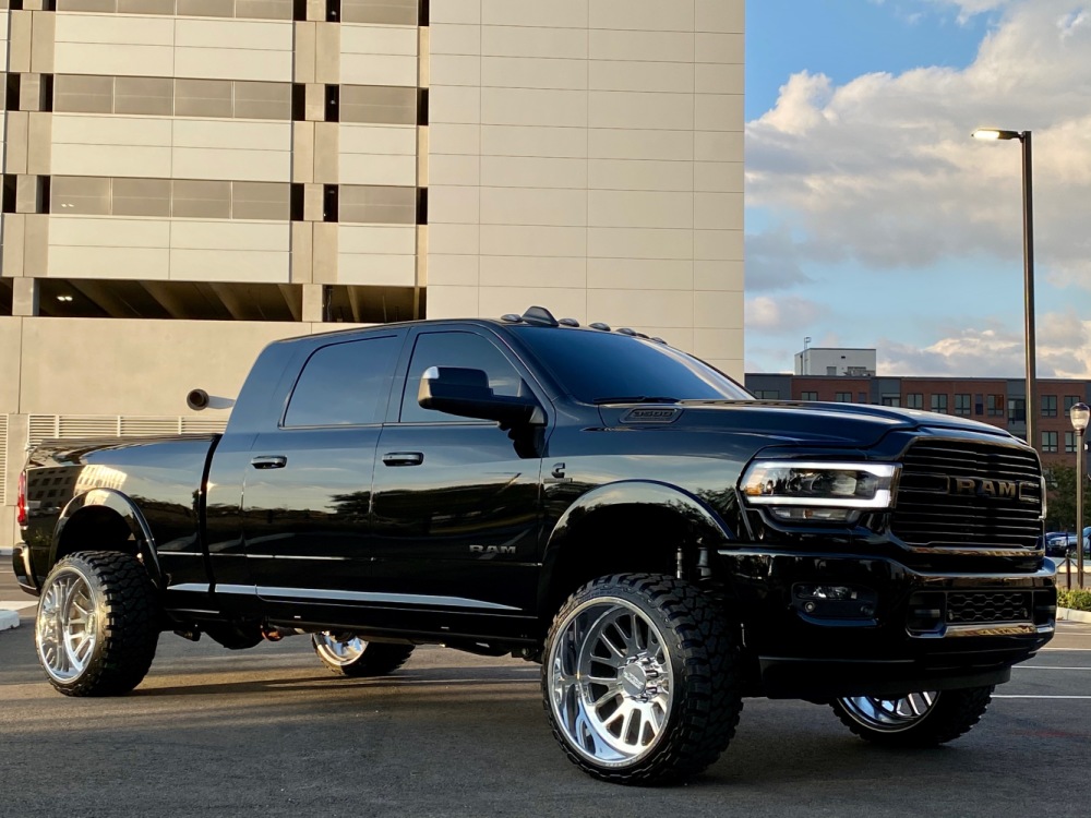 2020 RAM 3500 MEGA CAB LARAMIE 4X4 6.7L DIESEL 3K MILE WHEELS TIRES ...